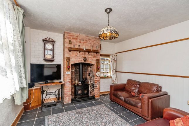 30, Victoria Street, Cannock photo 4
