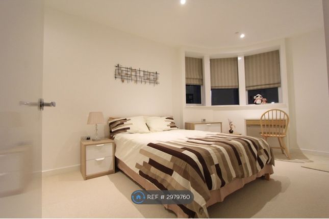 Ottley Drive, London photo 2