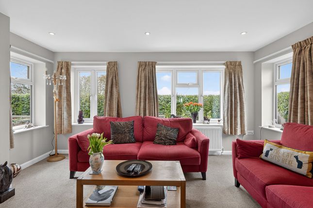 2 Priory Farm Cottages, Keys Lane, Southam photo 4