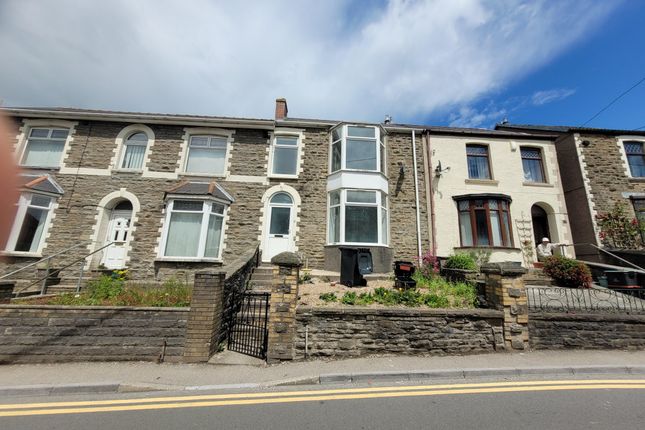 4 bed terraced house to rent in Gladstone Street, Abertillery NP13