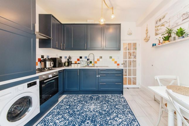 4A, Greenhill Way, Harrow photo 2