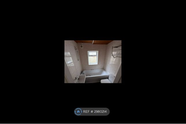 Flat, Wilkinson St, Ellesmere Port photo 5