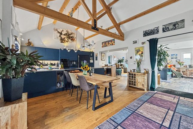 Chy Tarow, 5 Penbro Barns, Helston photo 2