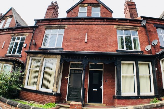 End terrace house to rent in Headingley Mount, Headingley, Leeds