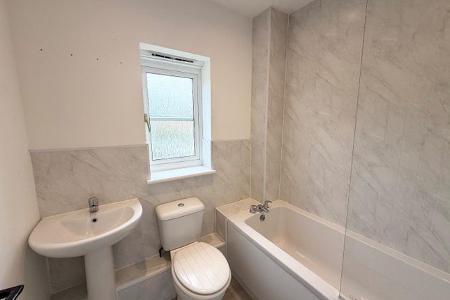 42, Honeycomb Avenue, Stockton-On-Tees photo 4