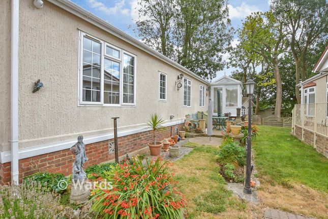 2-bed caravan on 16, Pilgrims Close, Maidstone, £180,000