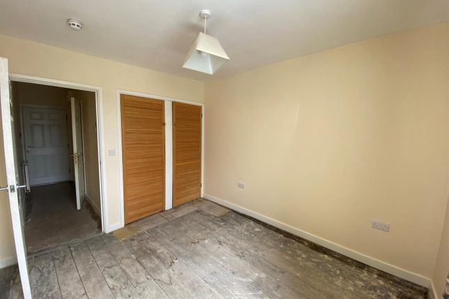 34 Fore Street, Okehampton photo 5