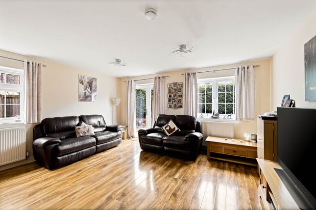 2 Hope Gardens, Canterbury Road, Dover photo 2