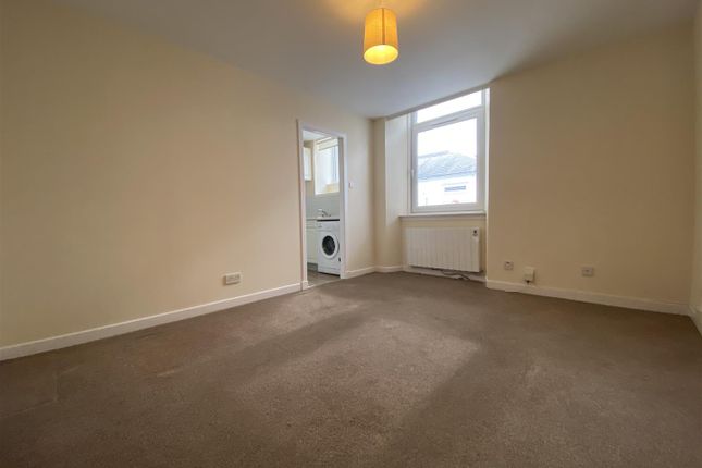 Flat to rent in South William Street, Perth