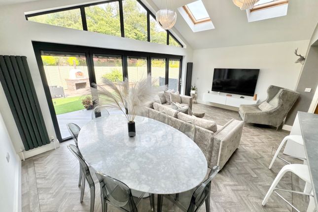 16, Greenlees Court, Dalry photo 4