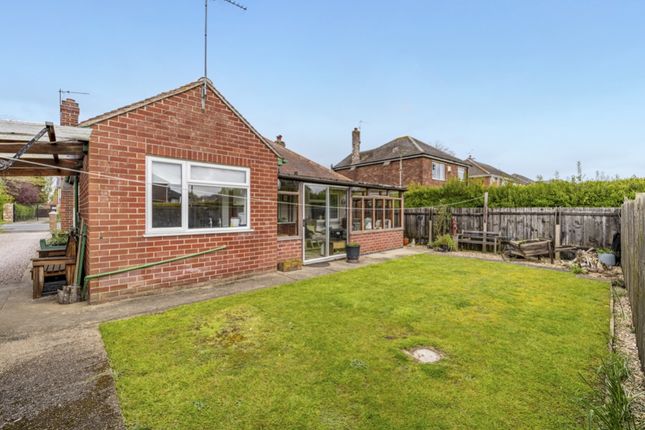Detached bungalow for sale in Hykeham Road, Lincoln, Lincolnshire