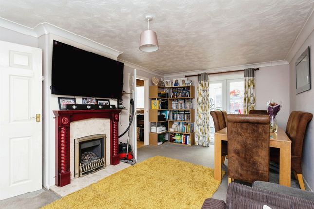 Thumbnail Terraced house for sale in Woodlands Road, Ditton, Aylesford