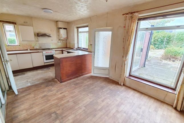 24, Manor Fields, Middlewich photo 4