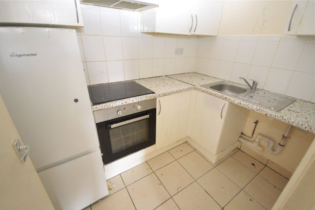 Flat 11, Maple Court,, Stockwood Crescent, Bedfordshire photo 3