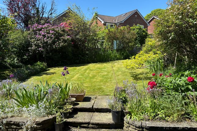 1 Oakbank Drive, Bolton photo 4