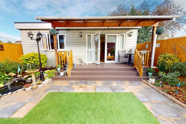 32, Caldwell Road, Essex photo 2