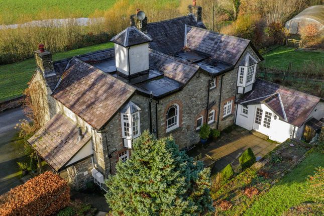 Llanfair Lodge Llanfair Road, Llandysul photo 2