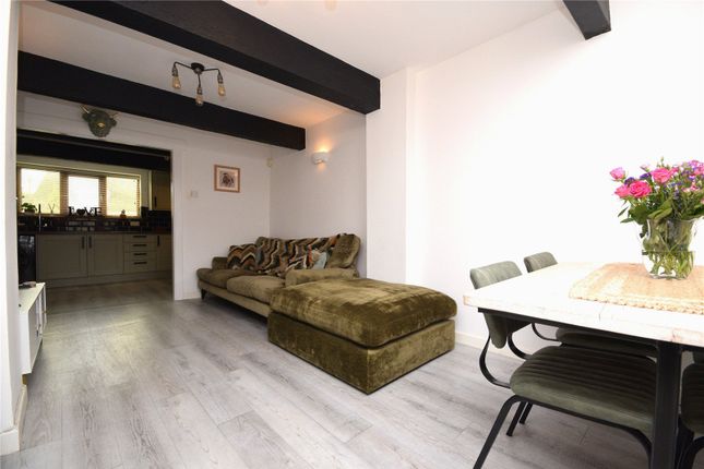 248, White Lee Road, West Yorkshire photo 3