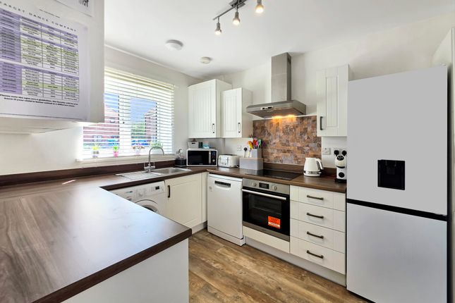 3, Jacklin Close, Hardwick photo 4