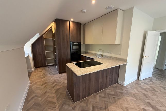 Flat 8, Alturo, Ferndown photo 2
