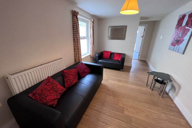 Shared accommodation to rent in St Helens Avenue, Swansea