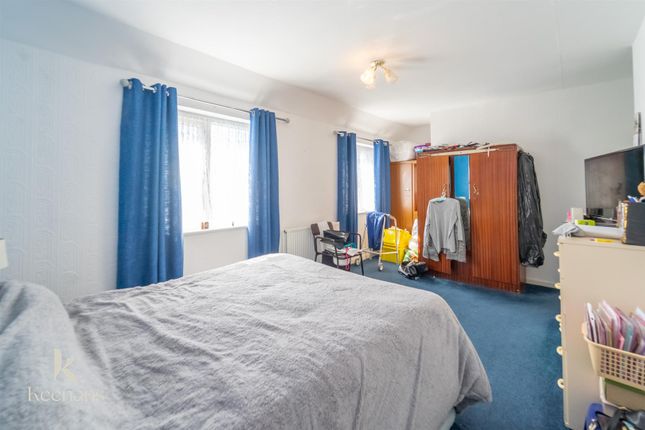 11, Keswick Close, Accrington photo 3