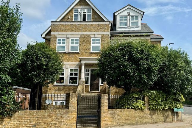 Thumbnail Flat for sale in Park Road, Bromley