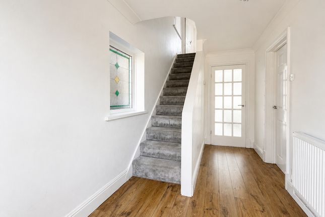 118, Bryncyn, Cardiff photo 2