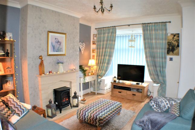 Ryden Avenue Leyland Pr25 2 Bedroom Terraced House For Sale