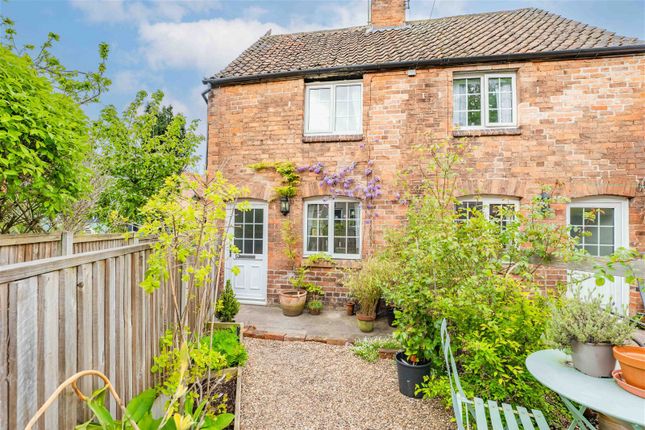 Thumbnail Semi-detached house for sale in Easthorpe, Southwell