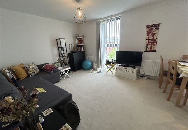Flat to rent in Whittle House, Colchester