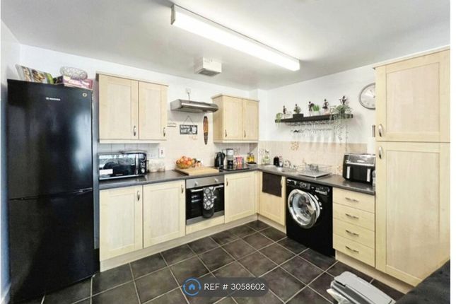 Flat, Heron House Bell St, Tipton photo 2