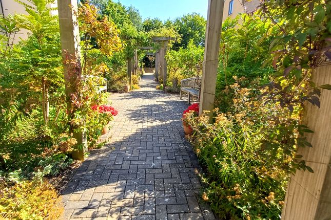 31, Watson Place, Trinity Road, Chipping Norton photo 3