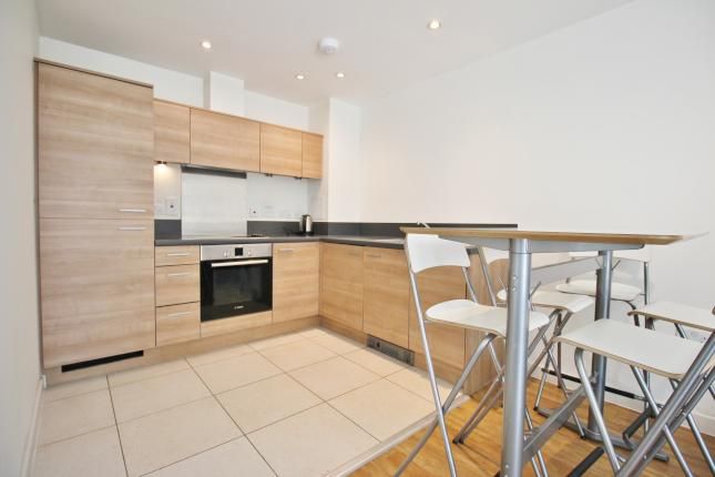Flat for sale in Commercial Road, Limehouse, London