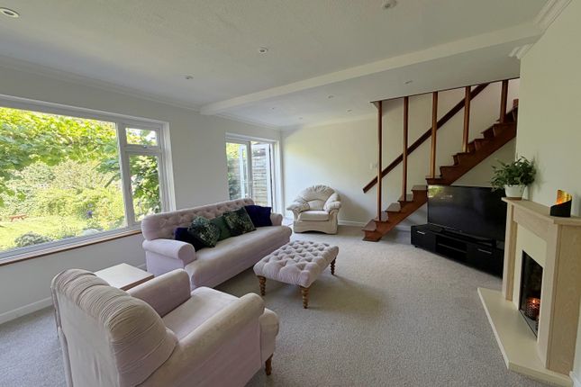 27, Fishponds Road, Kenilworth photo 3