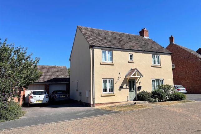 4 bed detached house for sale in O'connor Close, Staunton, Gloucester GL19