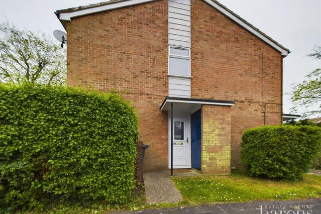 Thumbnail Maisonette for sale in Pershore Road, Basingstoke