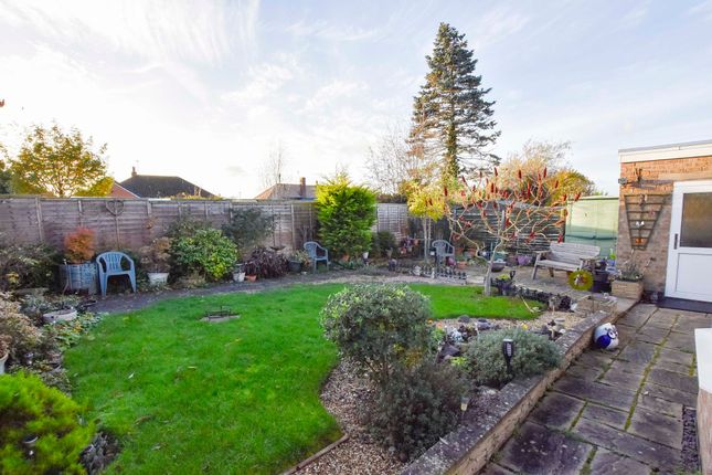 6 Wilton Close, Leicester photo 4