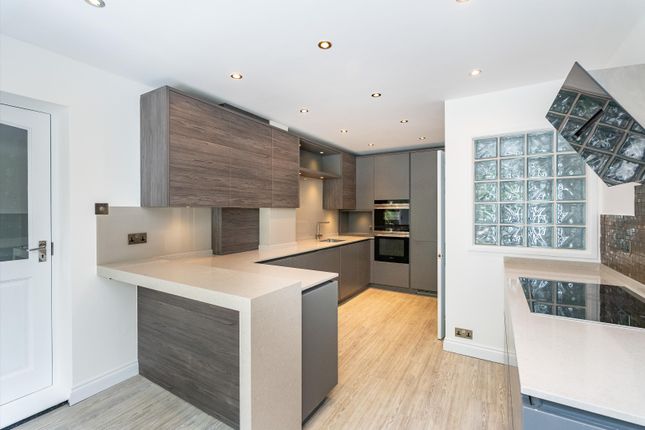 End terrace house for sale in Chester Road, London