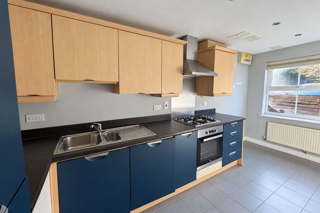 22 Stonemere Drive, Manchester photo 4