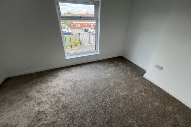 43, Ashton-under-Lyne photo 5