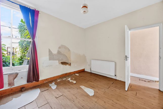21, Goldsboro Road, London photo 4