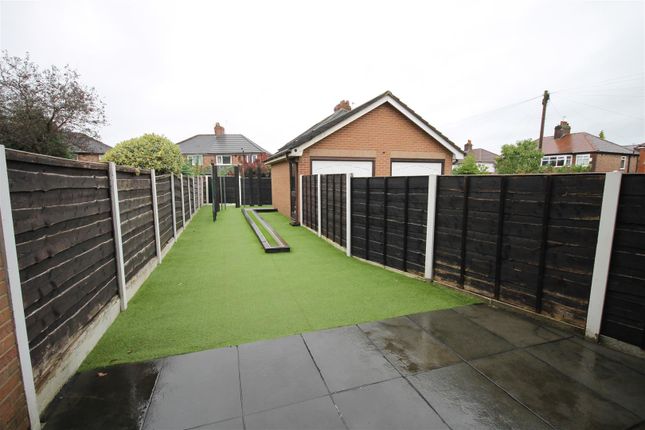 6, Bradgreen Road, Manchester photo 5