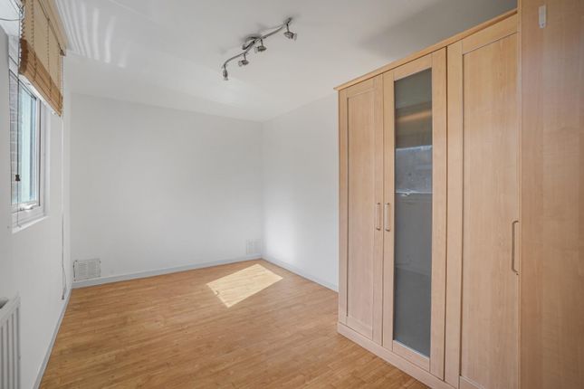 34, Delawyk Crescent, London photo 3