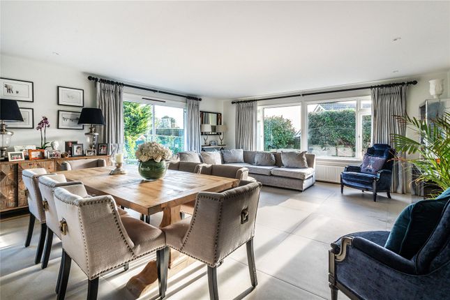 10A, Ball and Wicket Lane, Surrey photo 4