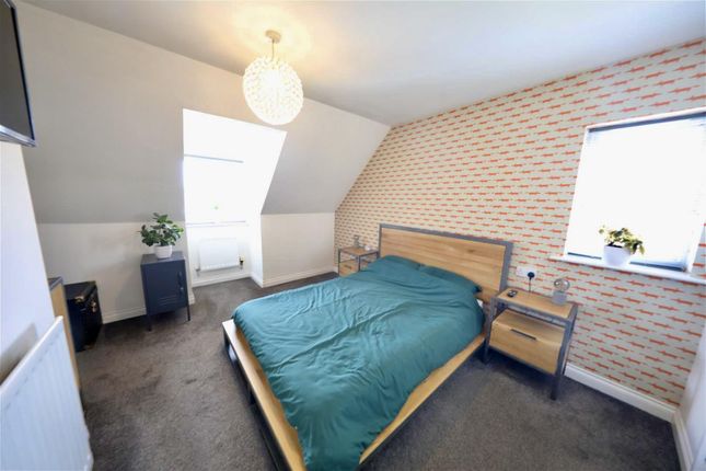 End terrace house for sale in Philip Larkin Close, Hull