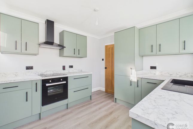 3 Castlewood Avenue, Newton Abbot photo 4