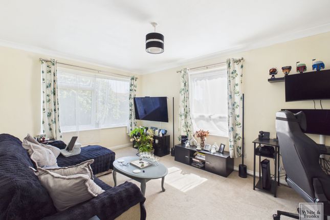 3 Cranford Gardens, Bognor Regis photo 2
