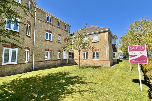 2-bed flat on Flat 2, Wareham Court, Benjamin Road, Poole, £195,000