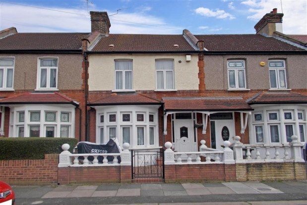 Thumbnail Property to rent in Cumberland Road, London